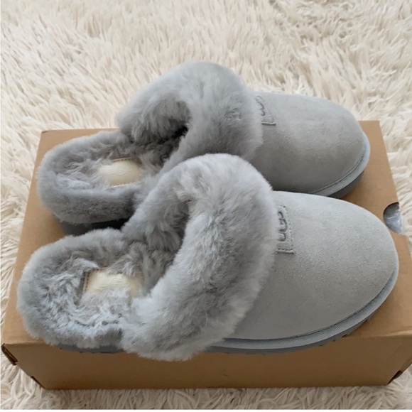 NWB UGG genuine shearling cozy suede slipper - Picture 5 of 11